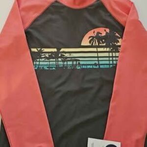 Boys Size 8 Long Sleeve Rash Guard